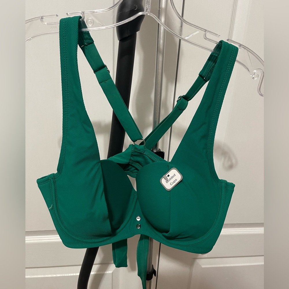 Time & Tru. Tie back bathing suit. Green.